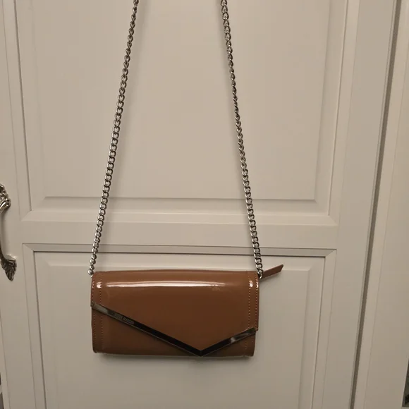 Steve Madden Brown Patent Clutch - Picture 2 of 4